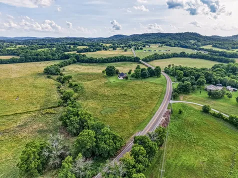805 Boonshill Petersburg Road Petersburg TN 37144