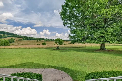 805 Boonshill Petersburg Road Petersburg TN 37144
