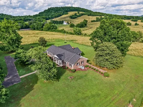 805 Boonshill Petersburg Road Petersburg TN 37144