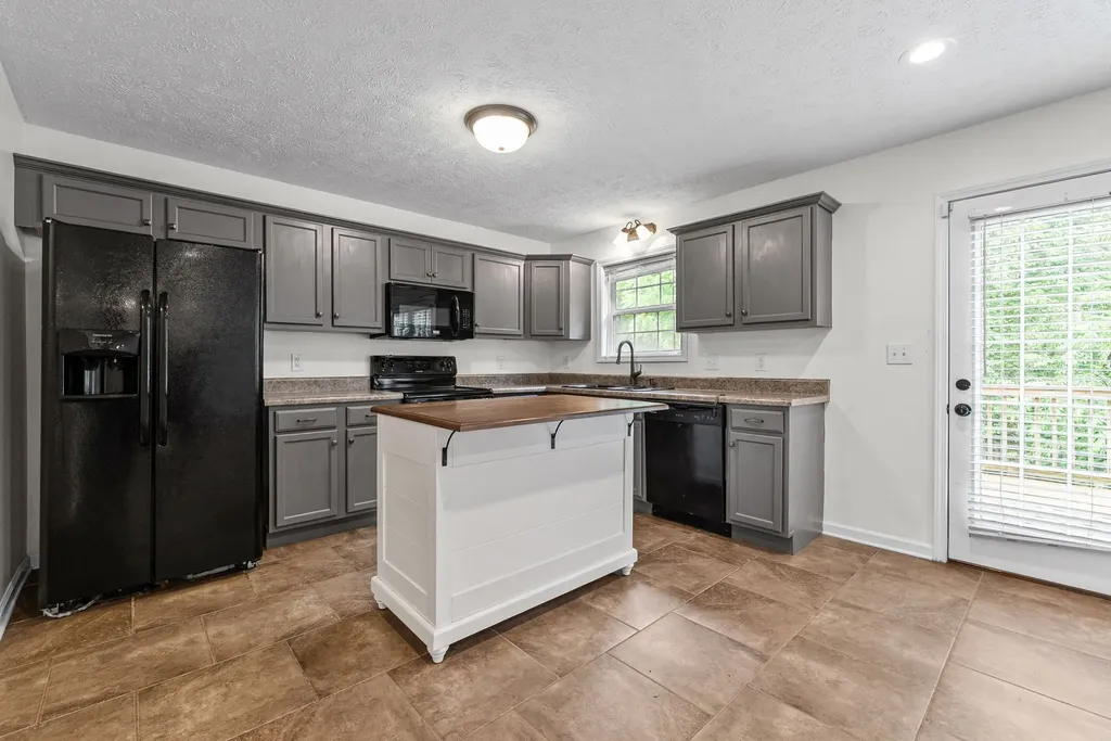 1801 Jackie Lorraine Drive Clarksville TN 37042