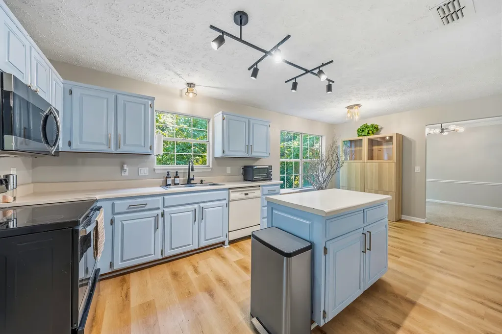 1152 White Mountain Lane Antioch TN 37013