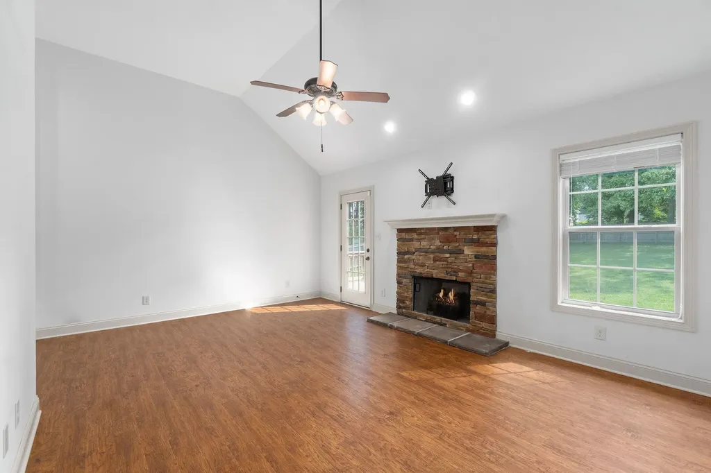 1845 Deerstand Drive Clarksville TN 37042