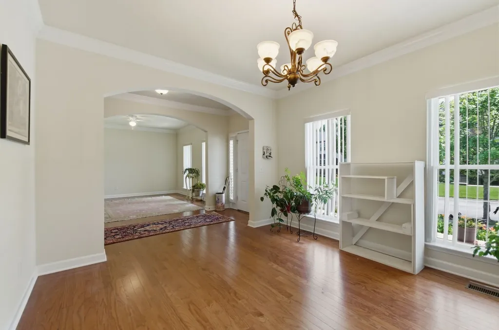 917 Falling Water Court Nashville TN 37221