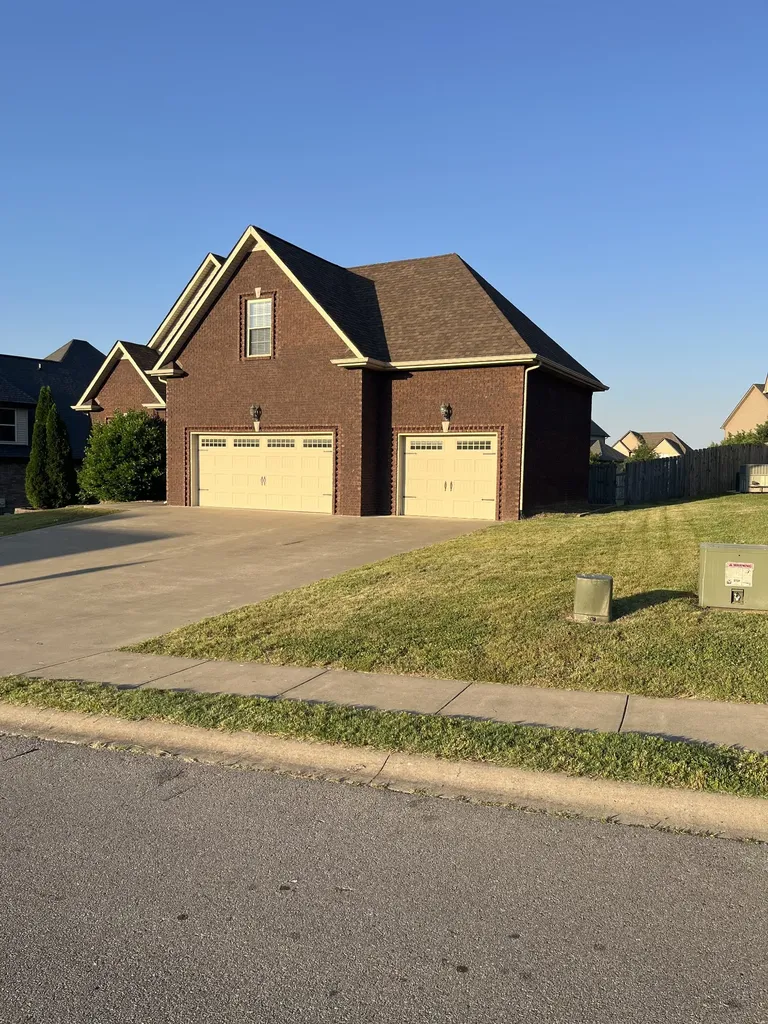 1615 Edgewater Lane Clarksville TN 37043