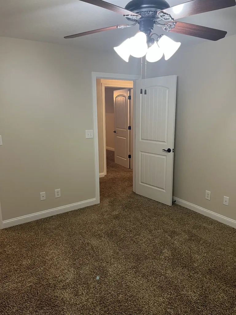 1615 Edgewater Lane Clarksville TN 37043
