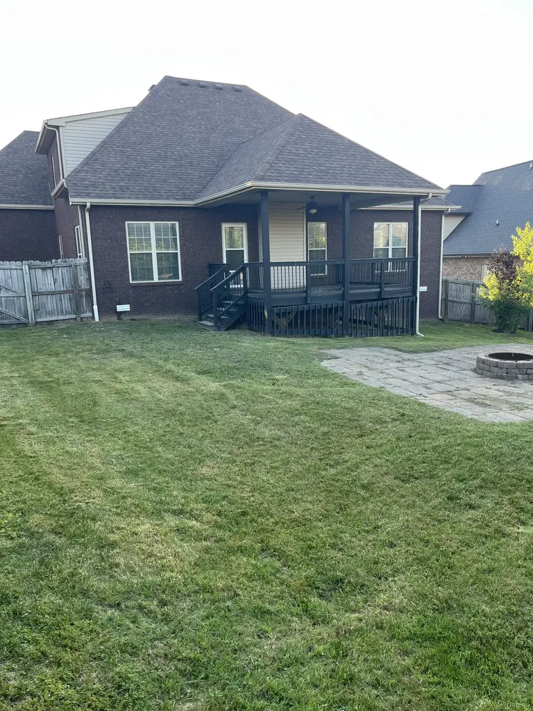 1615 Edgewater Lane Clarksville TN 37043