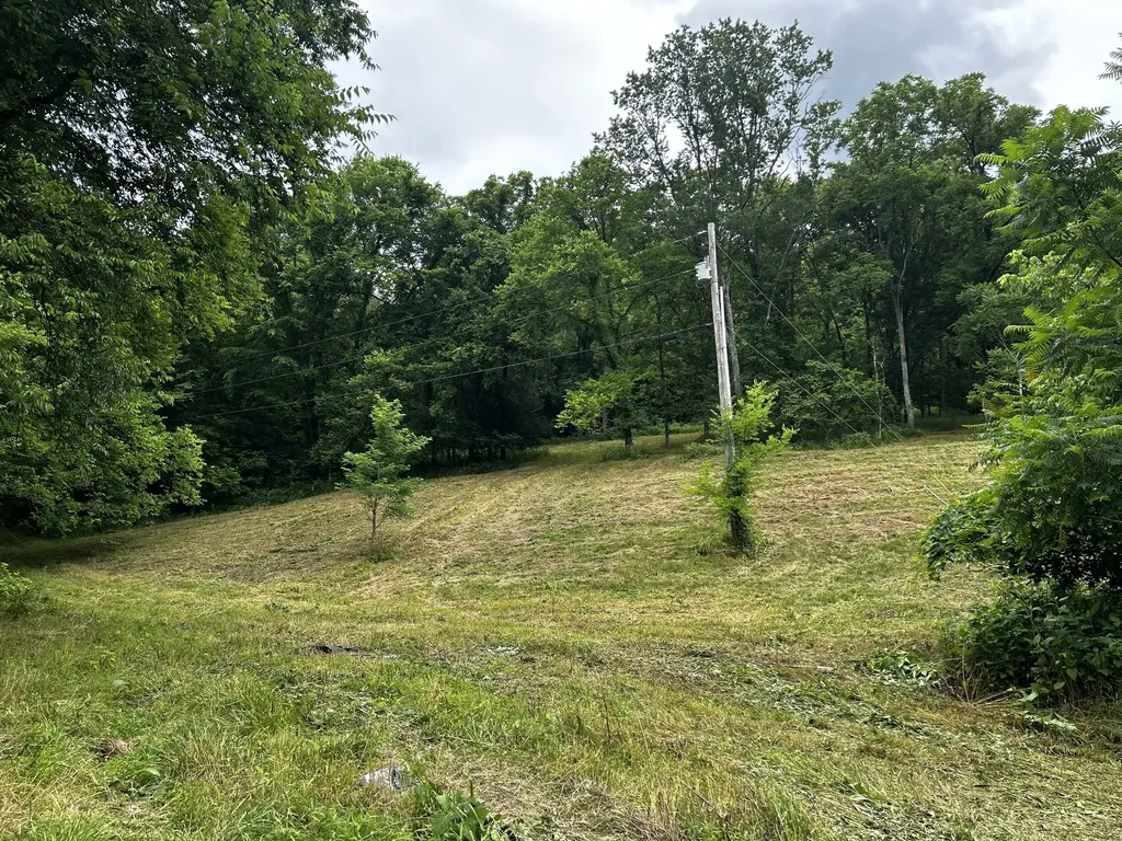 98 Hackett Valley Road Hickman TN 38567