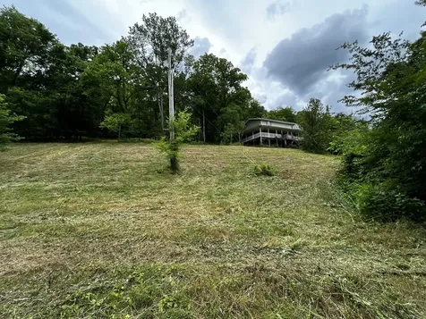 98 Hackett Valley Road Hickman TN 38567