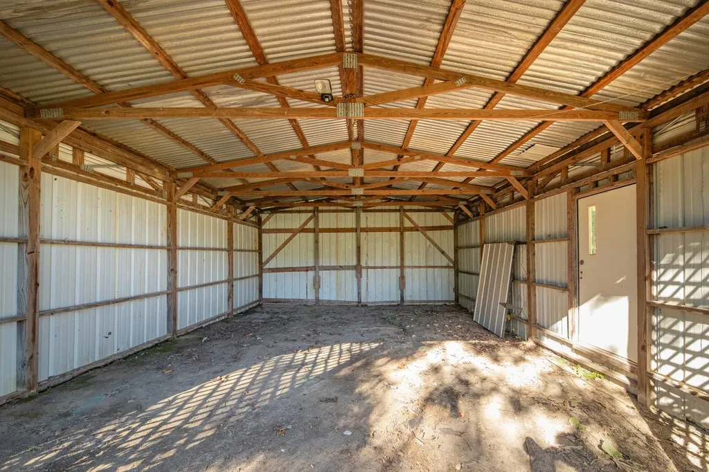 990 Community Road Nunnelly TN 37137