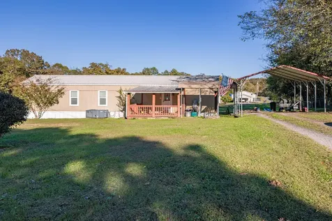 990 Community Road Nunnelly TN 37137