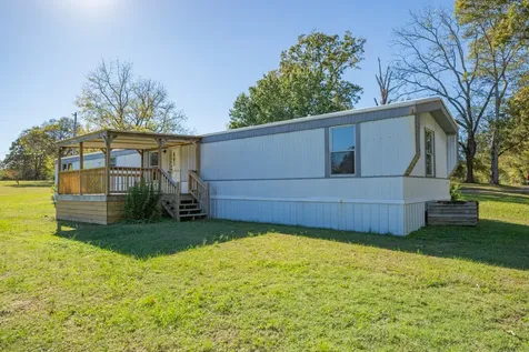 990 Community Road Nunnelly TN 37137