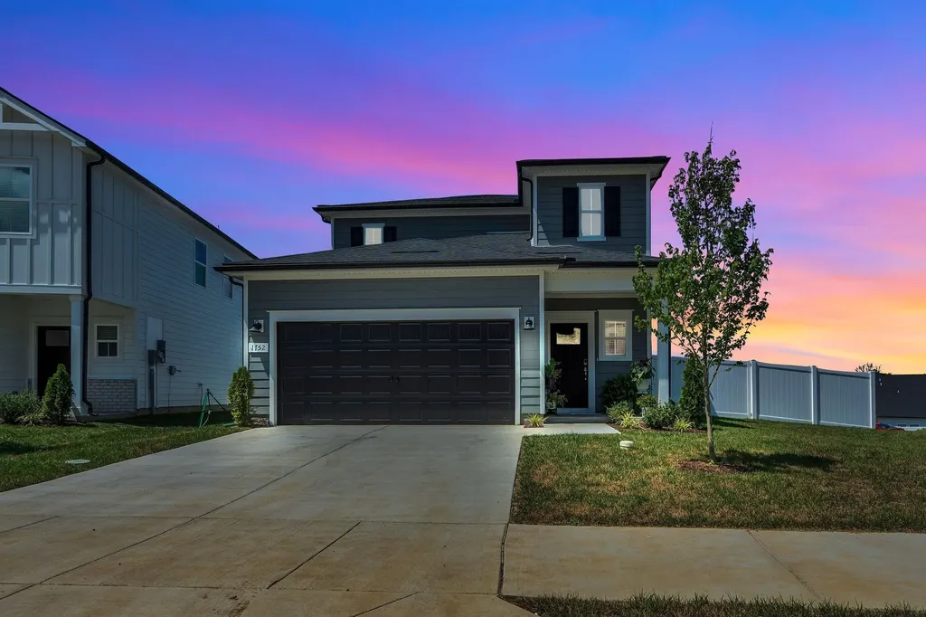 1752 Flora Grove Hermitage TN 37076