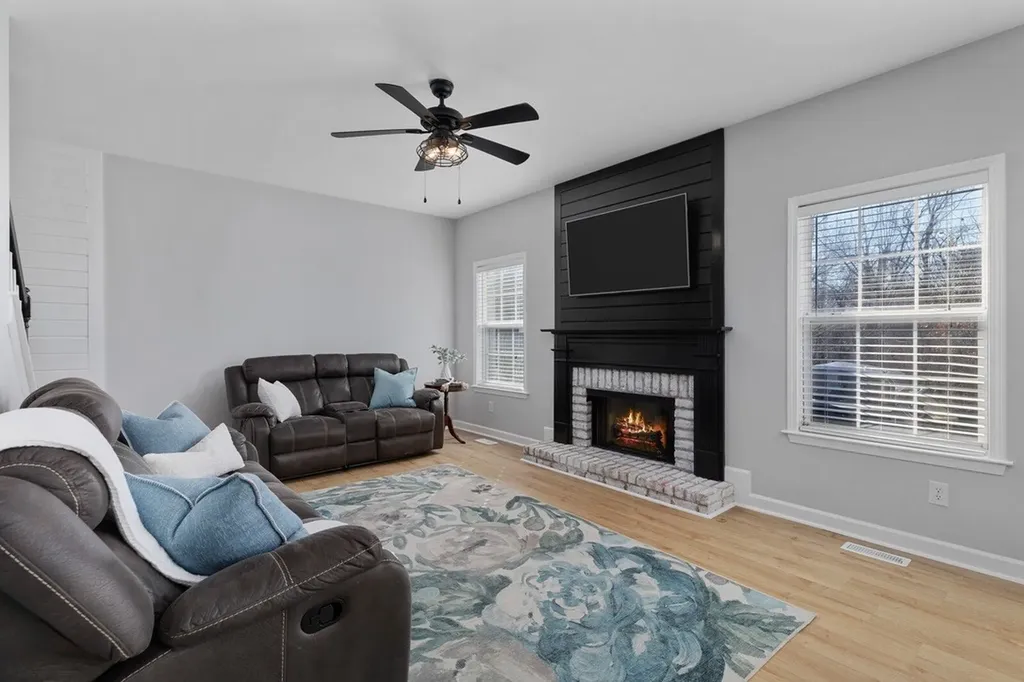 1026 Watauga Court Thompsons Station TN 37179