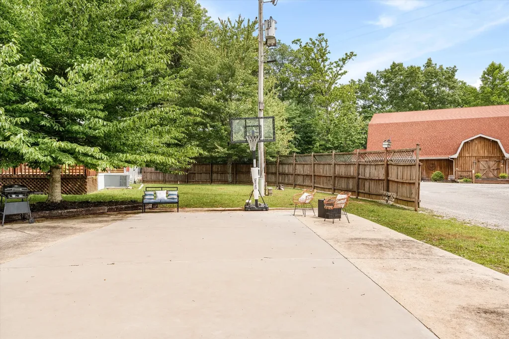 11845 Us 41 Monteagle TN 37356