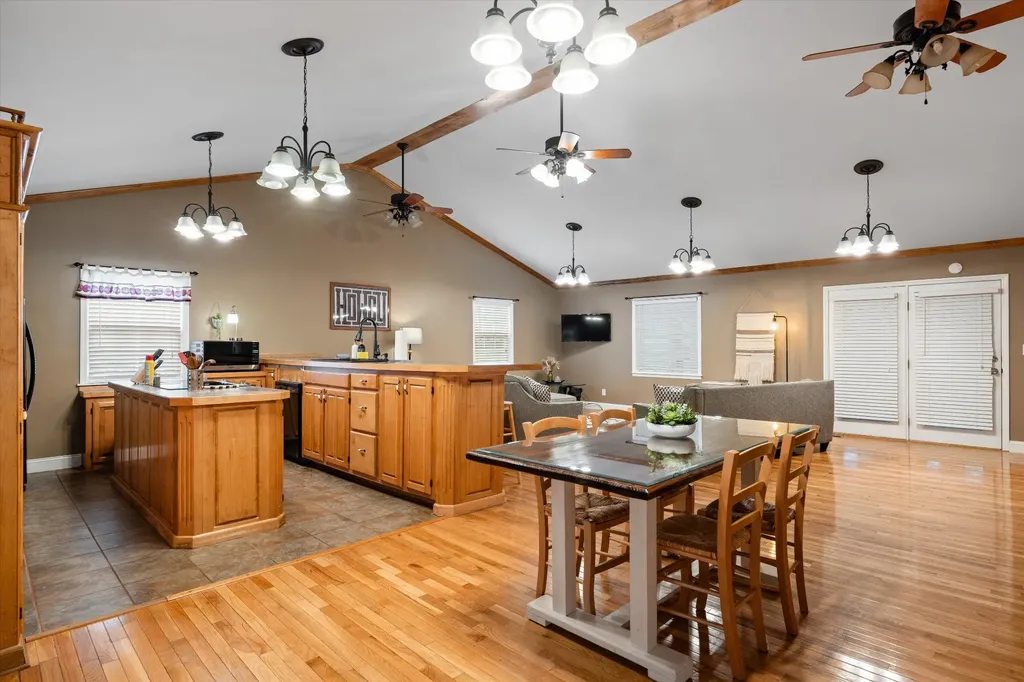 11845 Us 41 Monteagle TN 37356