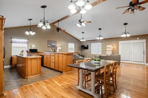 11845 Us 41 Monteagle TN 37356