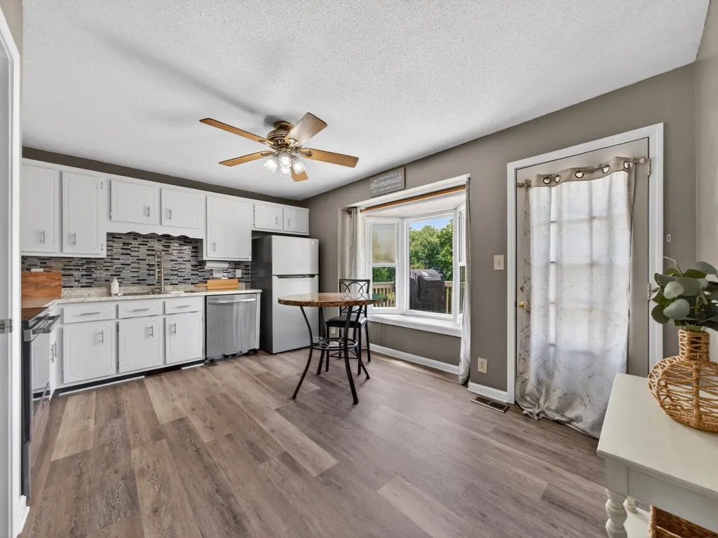 1914 Claymont Drive Clarksville TN 37040