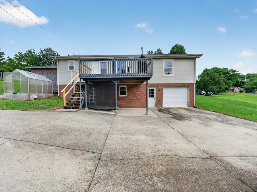 1914 Claymont Drive Clarksville TN 37040