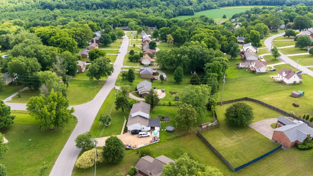 1914 Claymont Drive Clarksville TN 37040