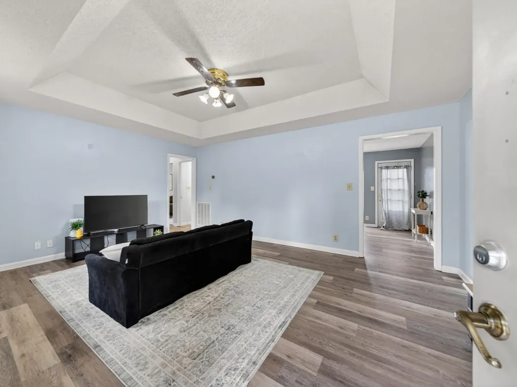 1914 Claymont Drive Clarksville TN 37040