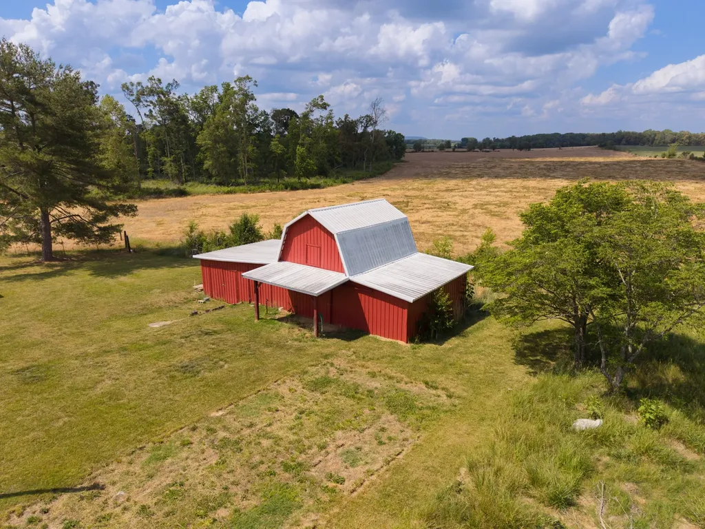 4232 Old Nashville Highway Mcminnville TN 37110