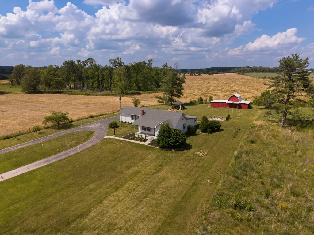 4232 Old Nashville Highway Mcminnville TN 37110