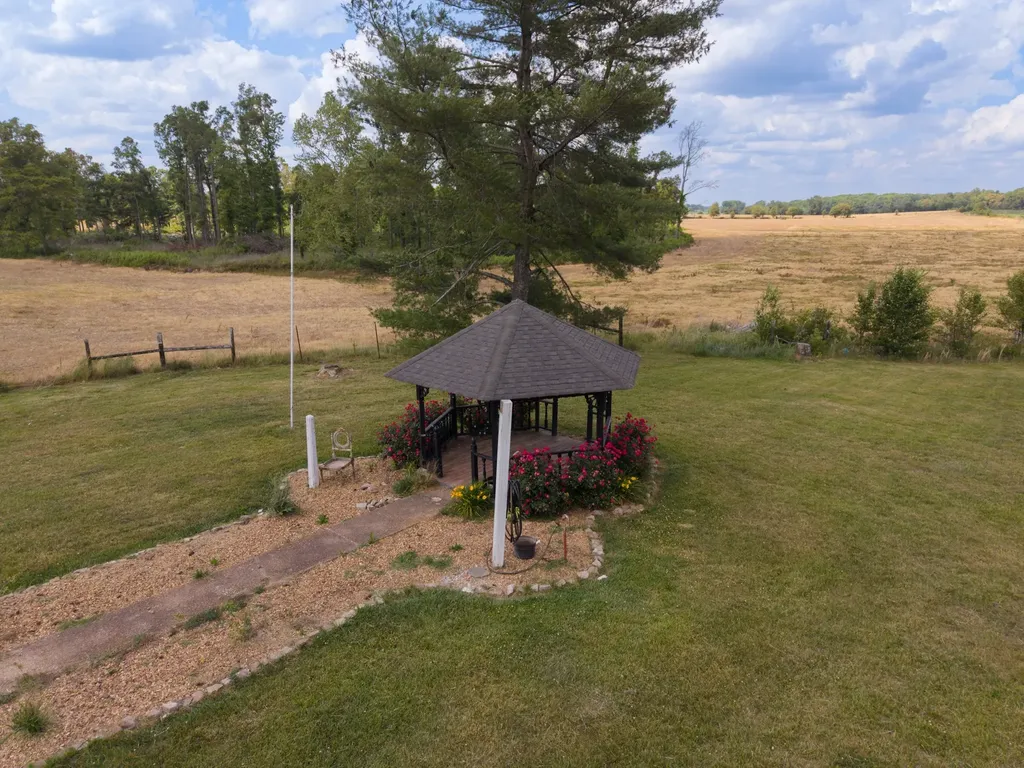 4232 Old Nashville Highway Mcminnville TN 37110