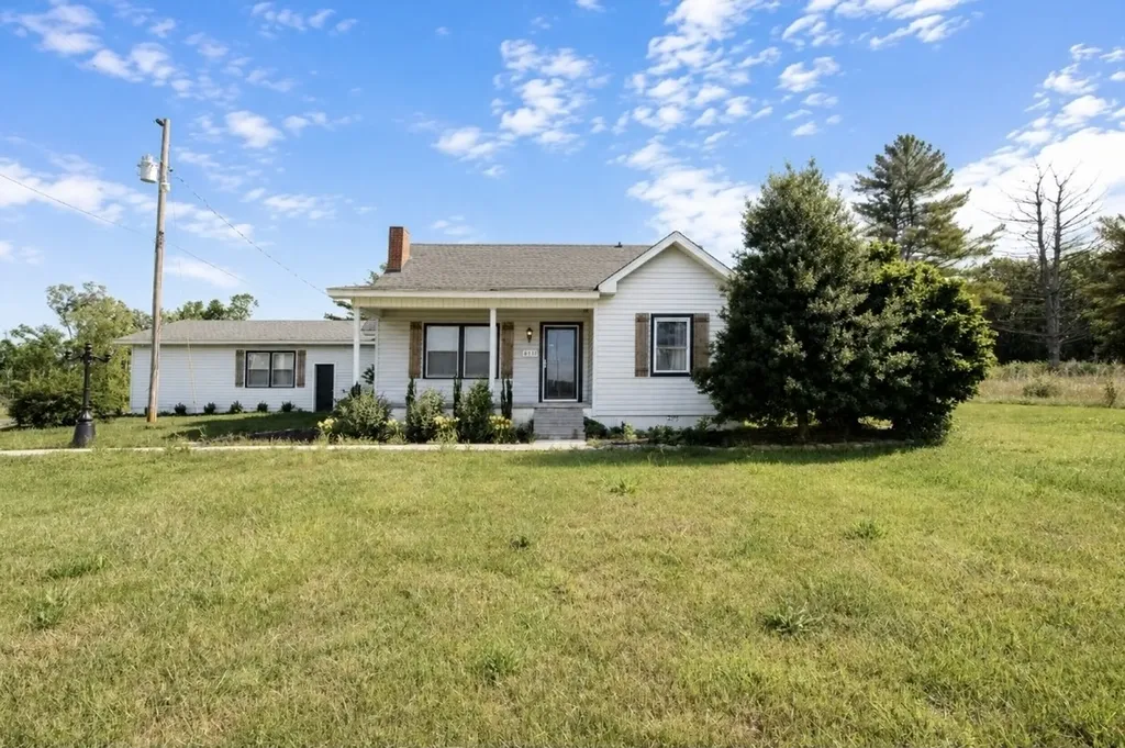 4232 Old Nashville Highway Mcminnville TN 37110