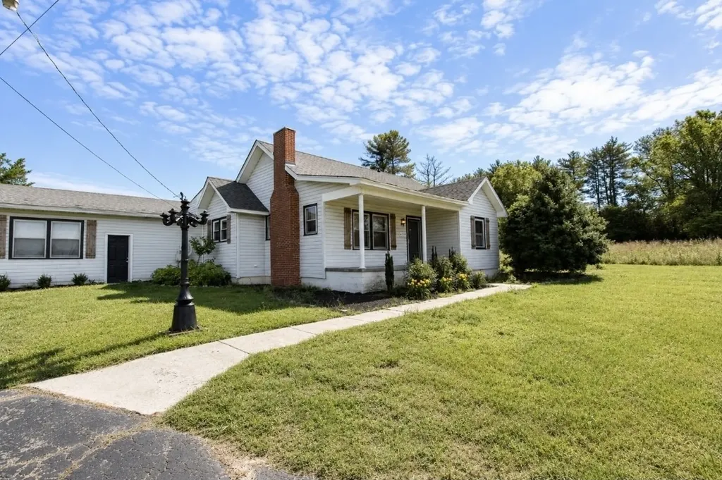 4232 Old Nashville Highway Mcminnville TN 37110
