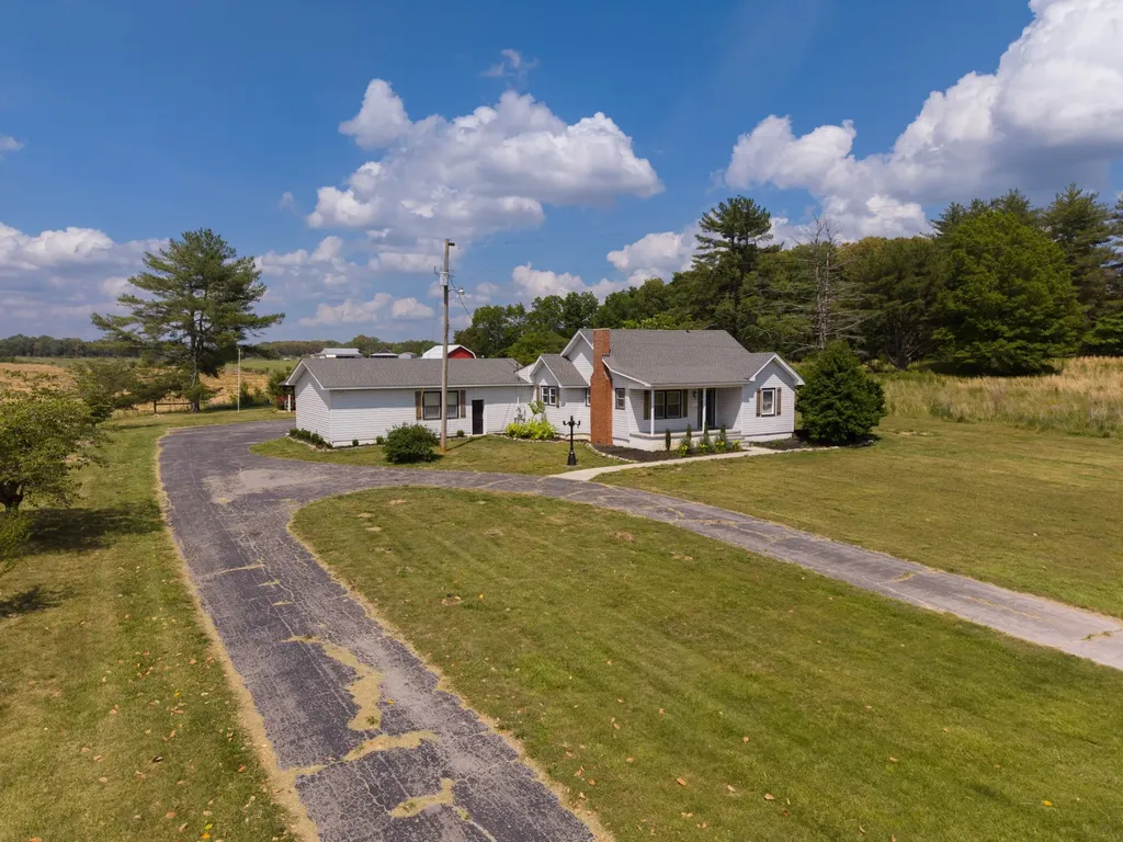 4232 Old Nashville Highway Mcminnville TN 37110