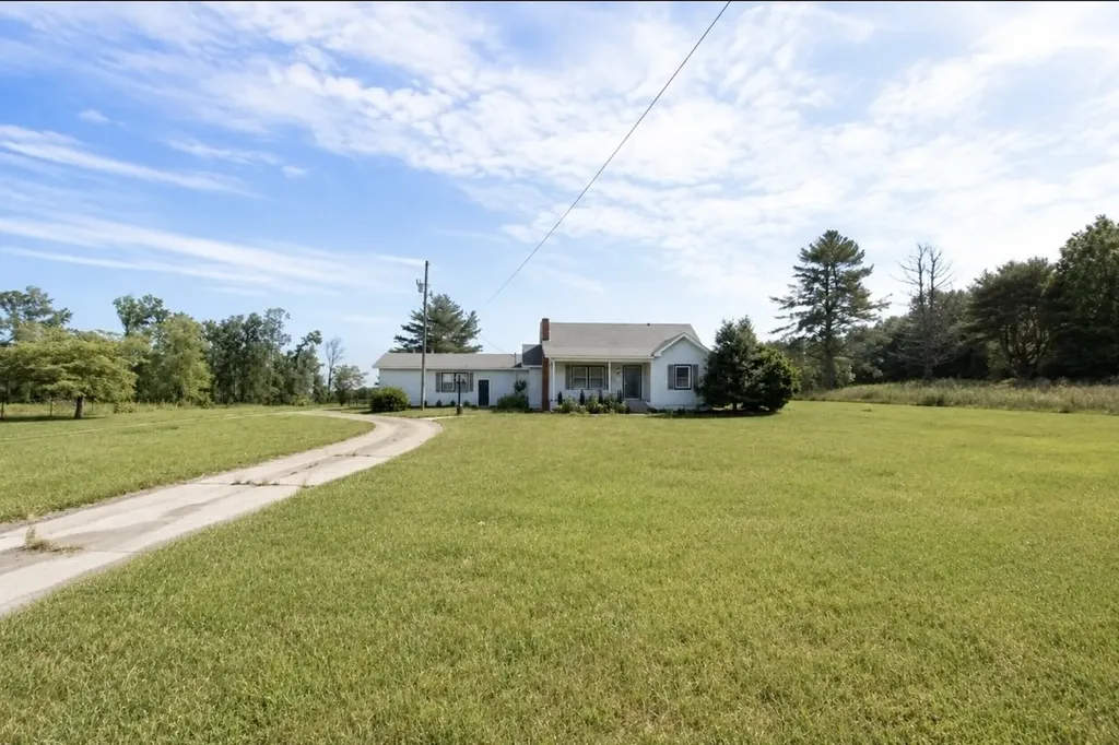4232 Old Nashville Highway Mcminnville TN 37110