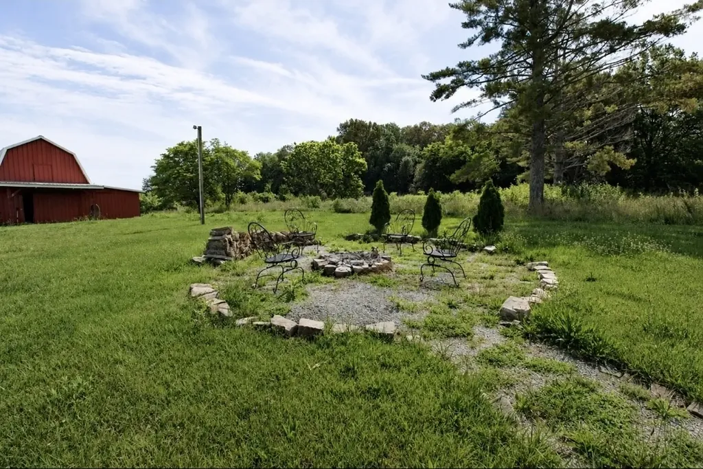 4232 Old Nashville Highway Mcminnville TN 37110