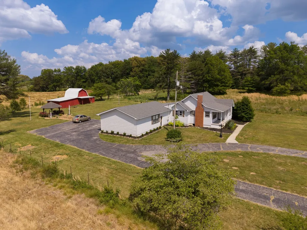 4232 Old Nashville Highway Mcminnville TN 37110