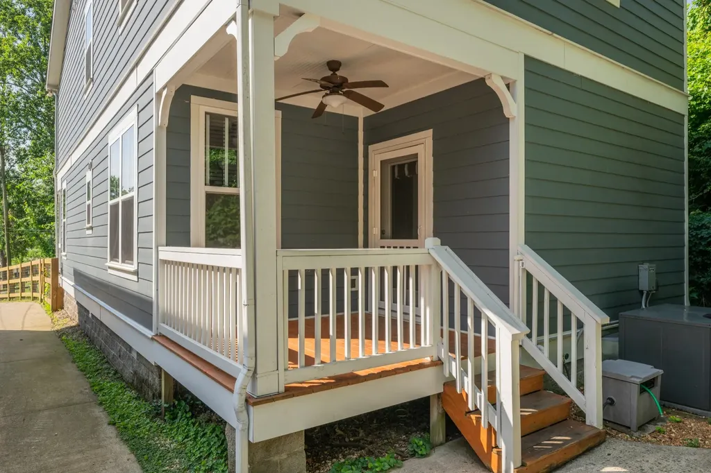 700 Eastland Court Nashville TN 37206