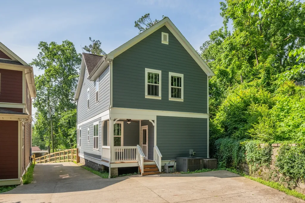 700 Eastland Court Nashville TN 37206