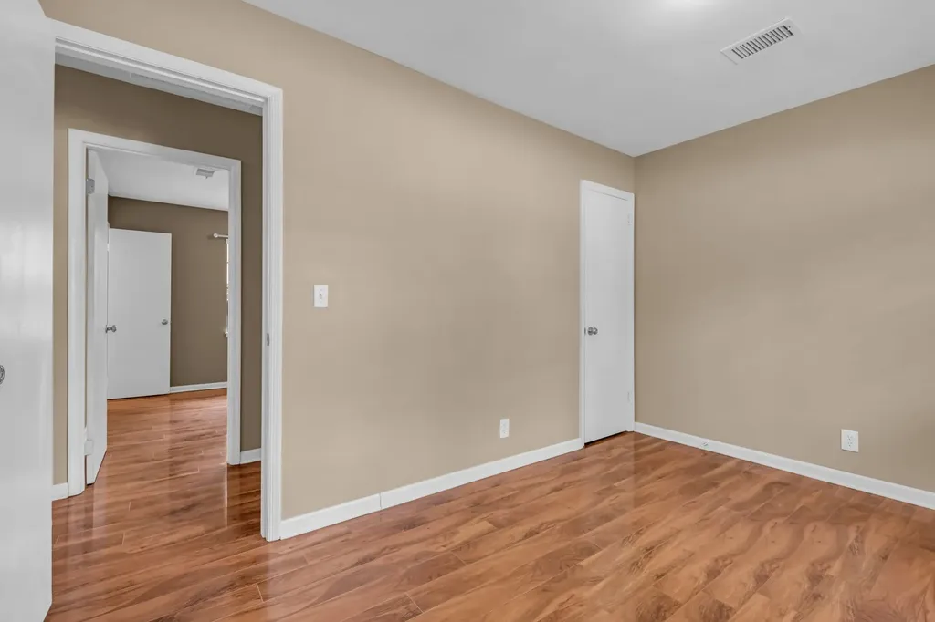 4320 Central Valley Drive Hermitage TN 37076