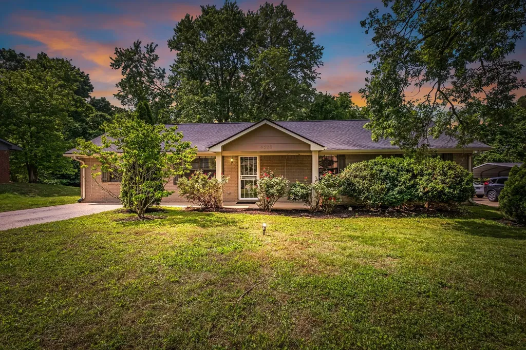 4320 Central Valley Drive Hermitage TN 37076