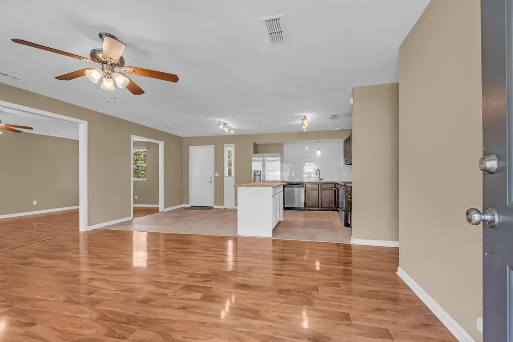 4320 Central Valley Drive Hermitage TN 37076