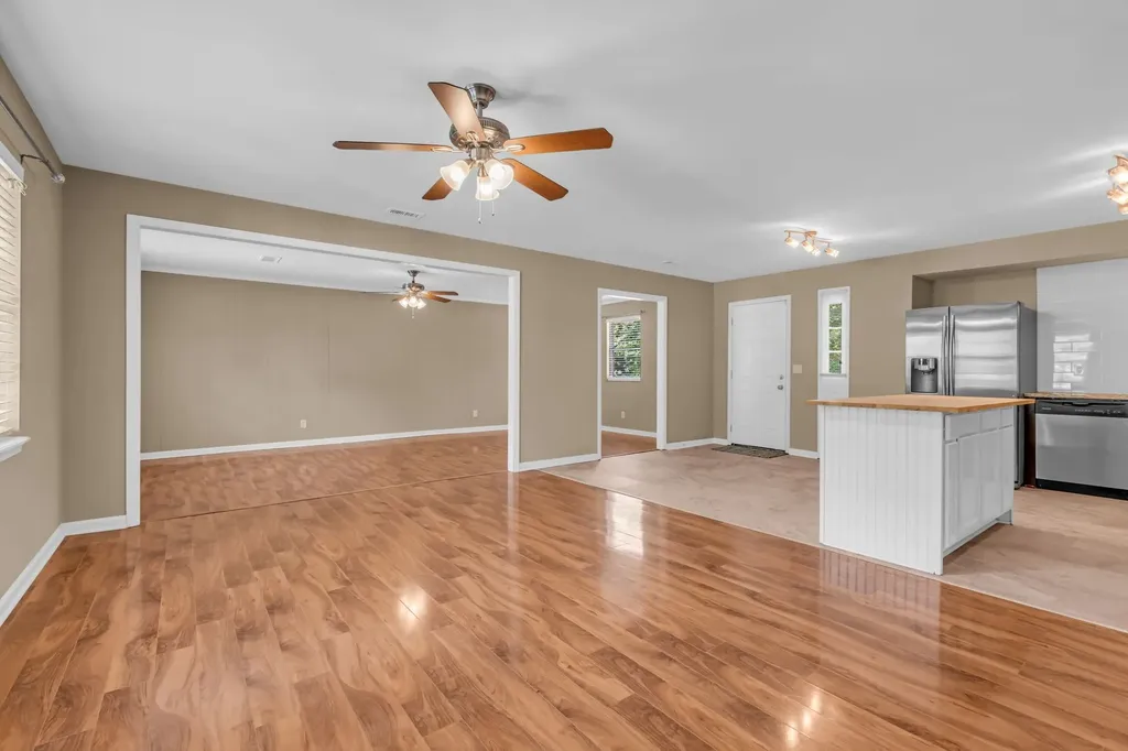 4320 Central Valley Drive Hermitage TN 37076