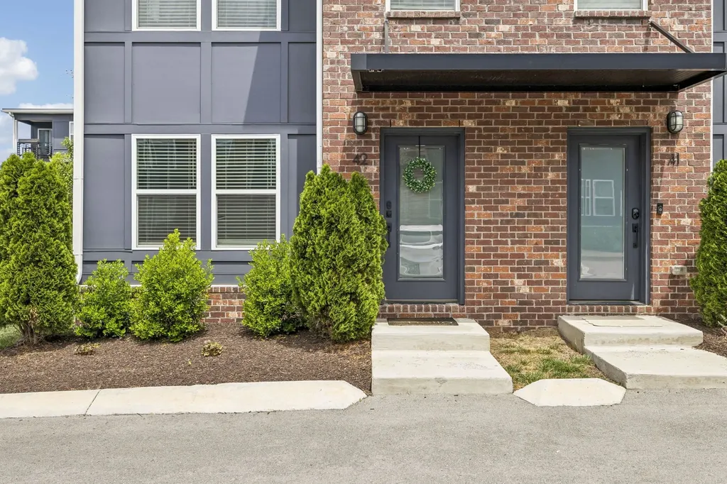 102 Duke Street Nashville TN 37207