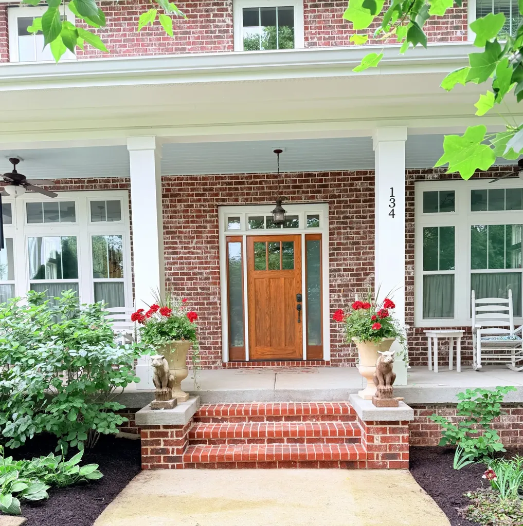 134 51st Ave, N Nashville TN 37209