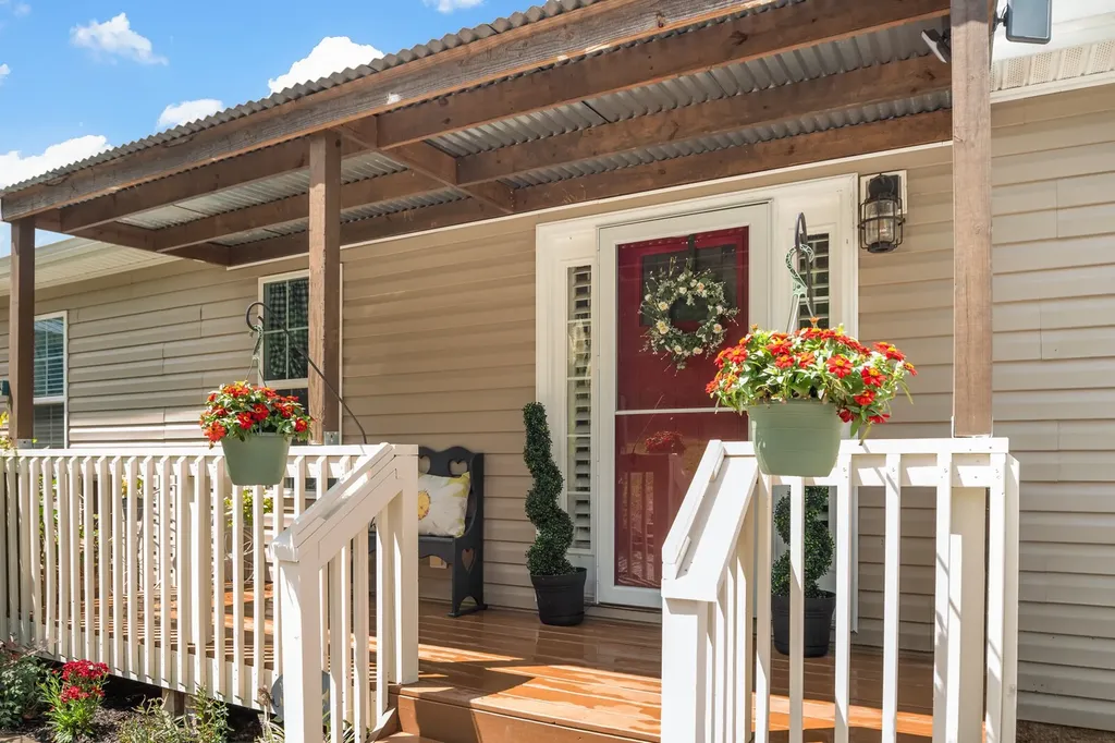 2114 Peach Orchard Road Culleoka TN 38451