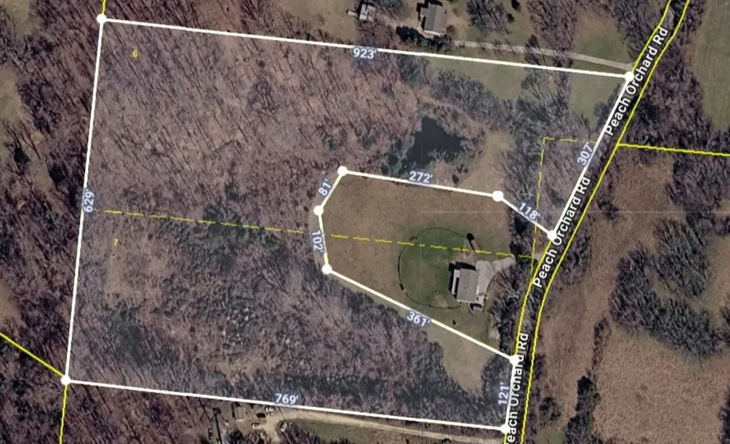 2114 Peach Orchard Road Culleoka TN 38451