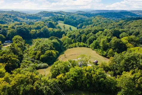 2114 Peach Orchard Road Culleoka TN 38451