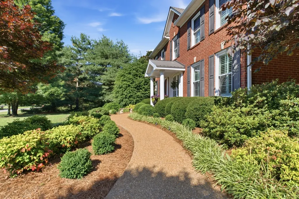 2240 Oakleaf Drive Franklin TN 37064