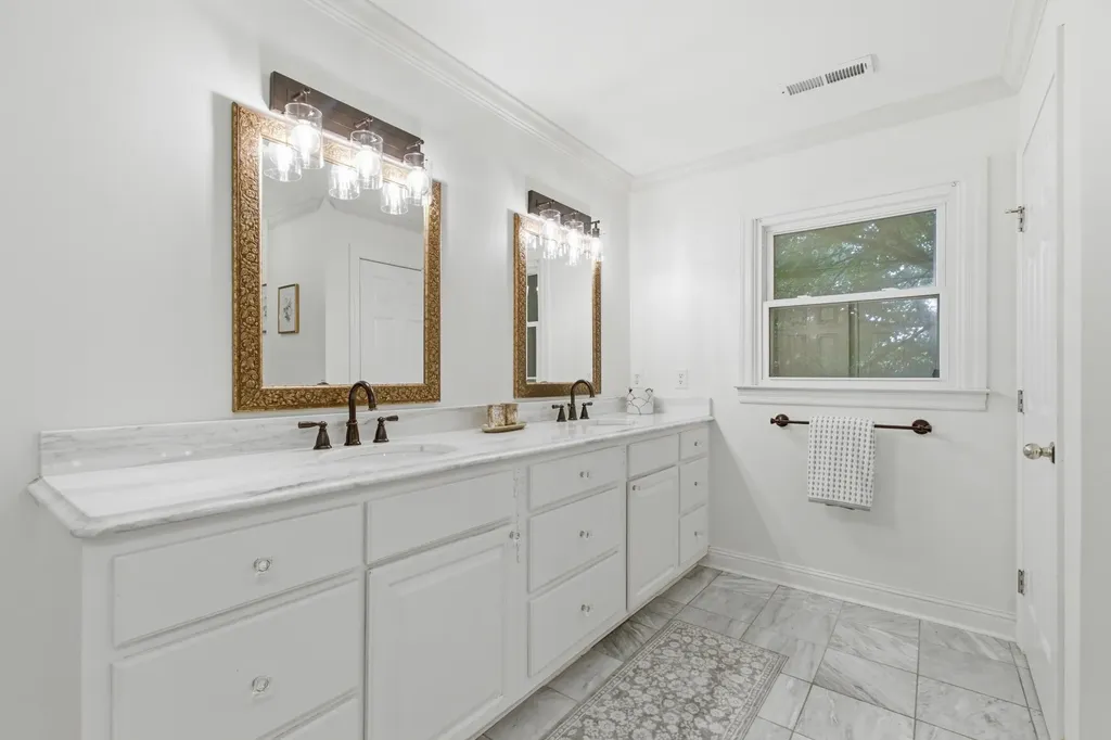 2240 Oakleaf Drive Franklin TN 37064