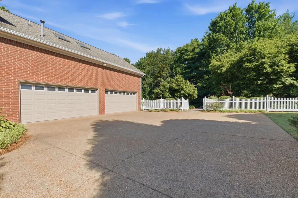2240 Oakleaf Drive Franklin TN 37064