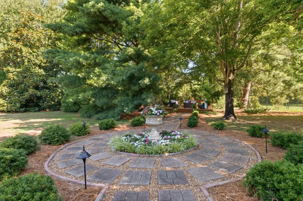 2240 Oakleaf Drive Franklin TN 37064