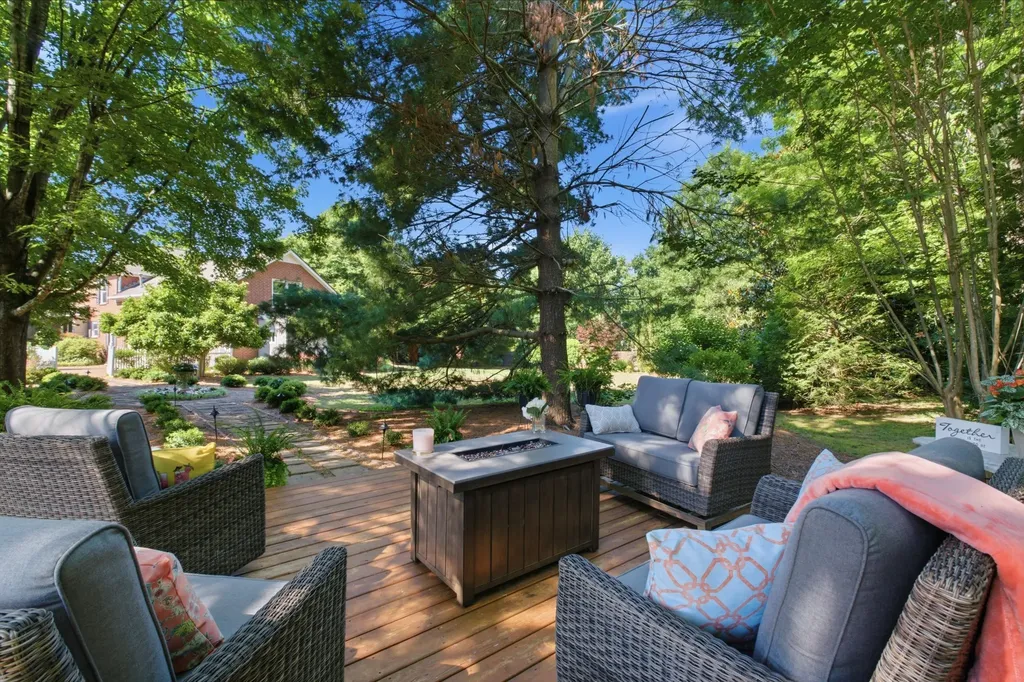 2240 Oakleaf Drive Franklin TN 37064