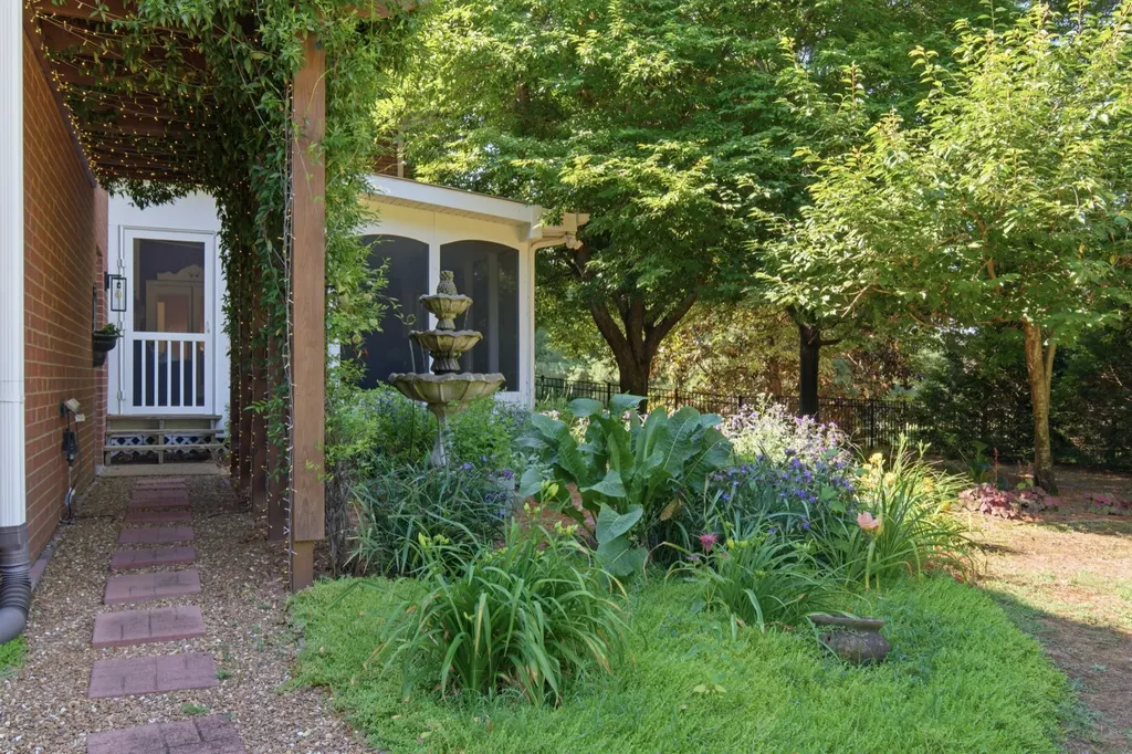 2240 Oakleaf Drive Franklin TN 37064